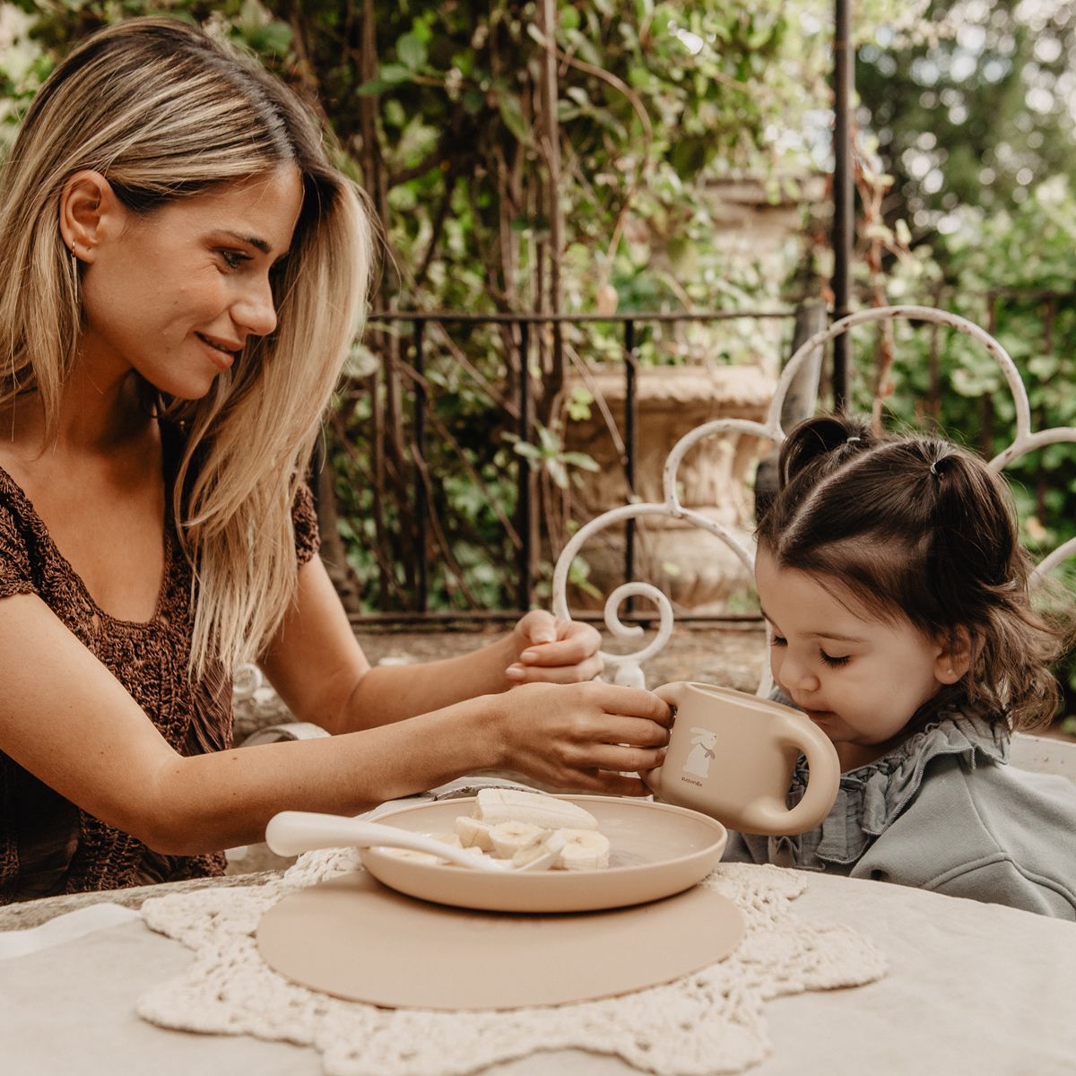 SUAVINEX | Jídelní set WONDERLAND NEW +6 m - KRÉMOVÝ