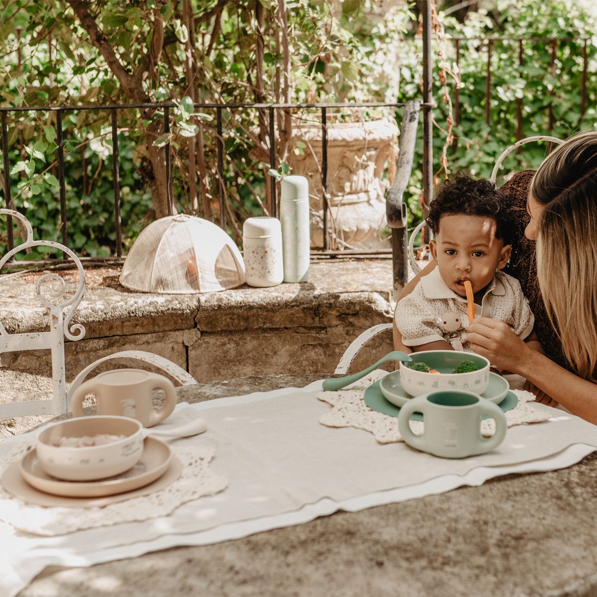 SUAVINEX | Jídelní set WONDERLAND NEW +6 m - KRÉMOVÝ
