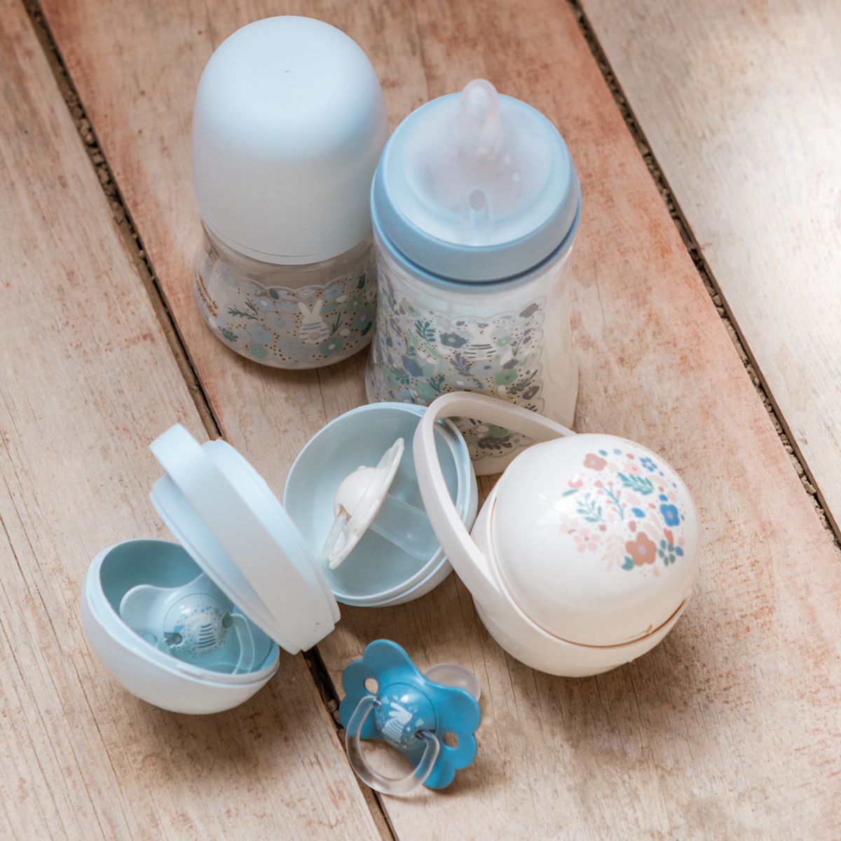 SUAVINEX | DUO krabička na šidítka WONDERLAND NEW - zelený králík