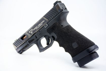 Rozšířená šachta zásobníku Taran Tactical Carry pro Glock 17/34 Gen4, Titanium Gray