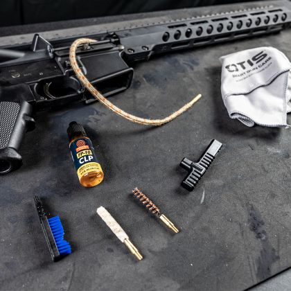 Čistící šňůra Otis Ripcord Deluxe