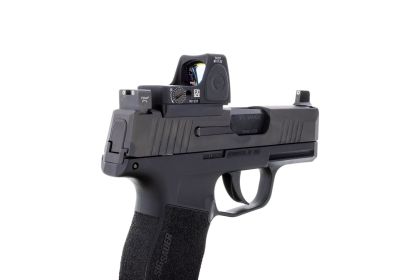 Destička Trijicon pro montáž kolimátoru RMRcc na Sig Sauer P365 Gen II