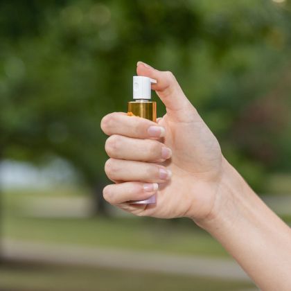 Pepřový sprej Sabre Rtěnka Design