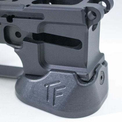 Rozšířená šachta (magwell) Taylor Freelance, JP-5, Černá