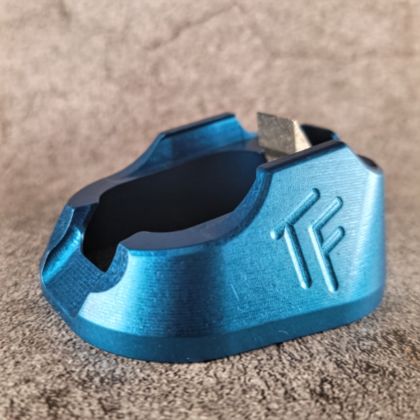 Rozšířená šachta (magwell) Taylor Freelance, JP-5, Modrá