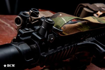 Poutko na řemen BCM Picatinny Rail Sling Mount