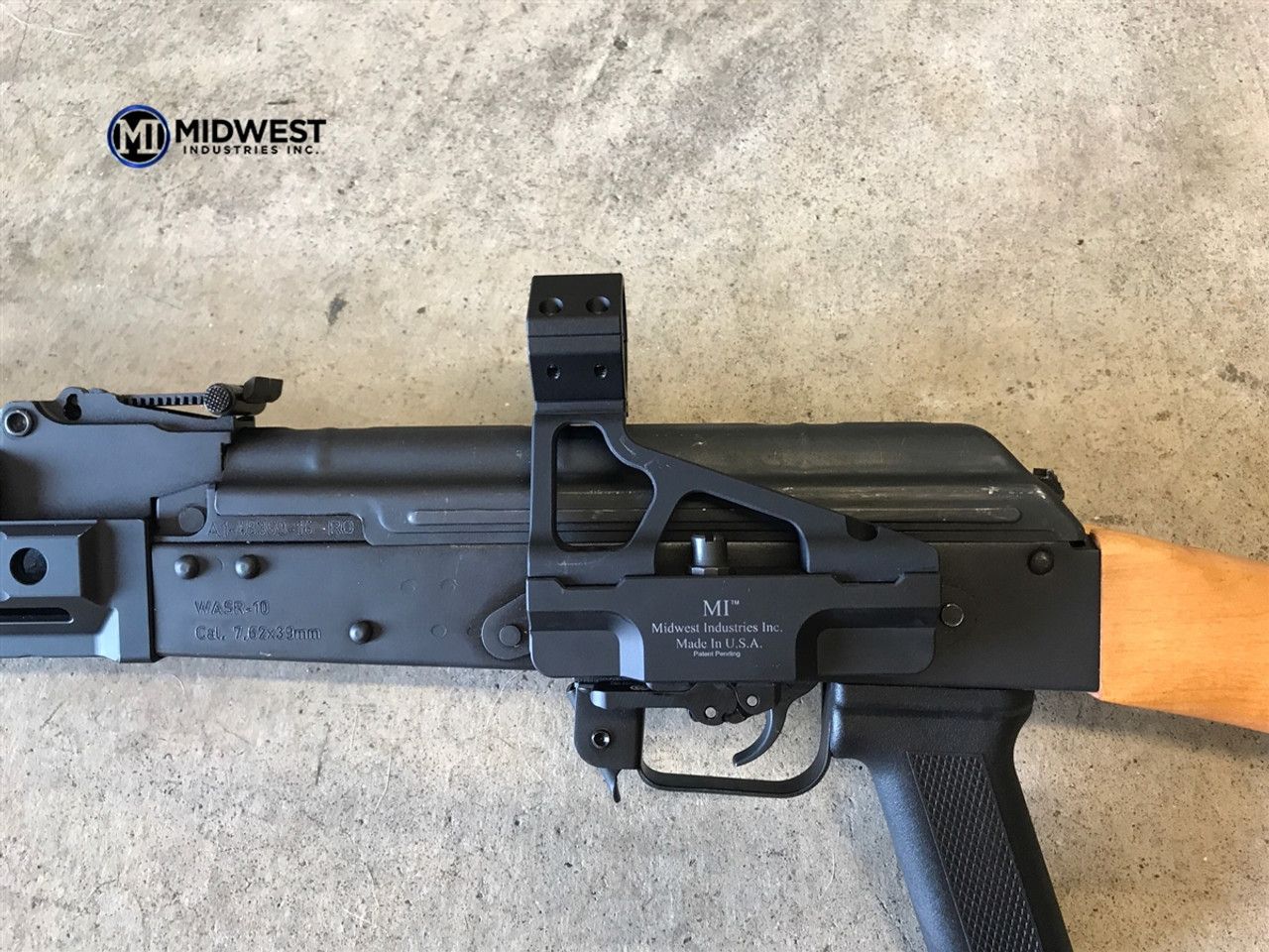 Boční montáž Midwest Industries pro AK-47/AK-74, 30 mm