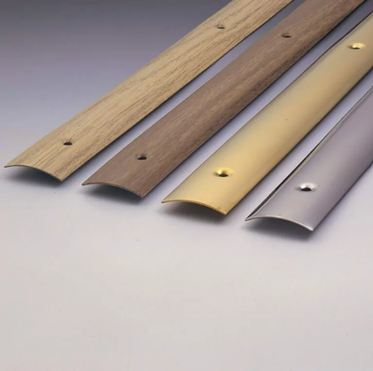 Podlahová přechodová lišta 985 x 30 x 3 mm - šrouby - tmavé dřevo