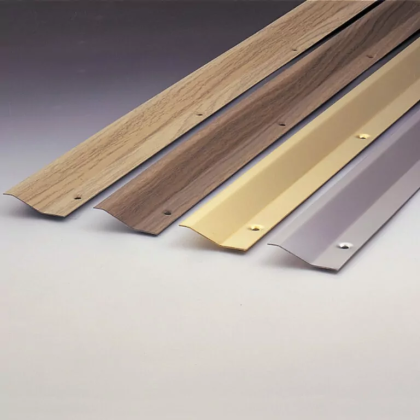 Podlahová vyrovnávací lišta 985 x 42 x 9 mm - tmavé dřevo