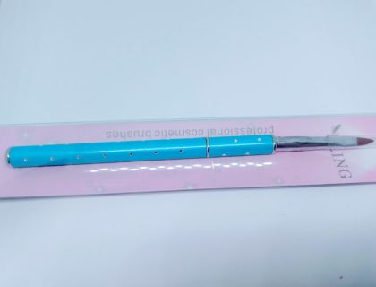 Štětec na gel LUX -kočičí jazýček č.4