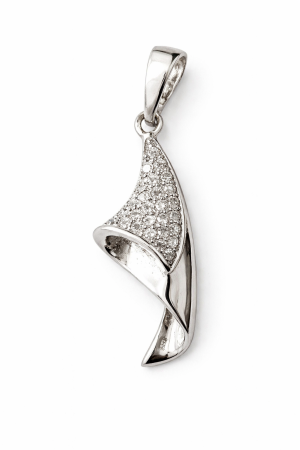 Stříbrný přívěsek Vlna – elegantní symbol pohybu a harmonie