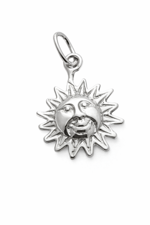 Stříbrný přívěsek Slunce – symbol radosti, života a vnitřního světla