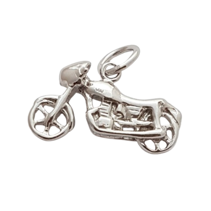 Stříbrný přívěsek Motorka – symbol svobody, odvahy a cesty za snem