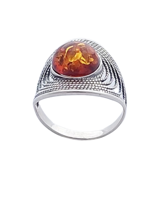 Stříbrný prsten s jantarem – kapka hřejivé harmonie - ve velikosti 58