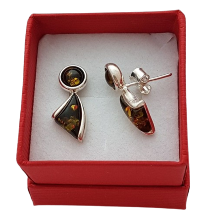 Stříbrné peckové náušnice s přírodním jantarem – elegantní geometrie přírody