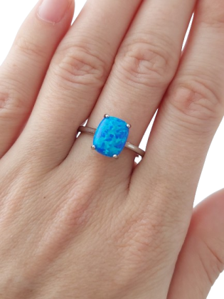 Opálový prsten s velkým opálem modrý ve velikostech 54, 59, 67