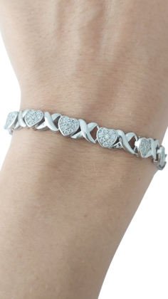 Stříbrný náramek srdíčka