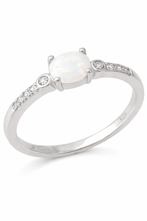Stříbrný prsten s bílým opálem a zirkony - jemný třpyt s nádechem romantiky ve velikostech 52, 57