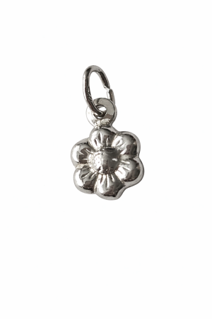 Stříbrný přívěsek květ harmonie - symbol jemnosti a přirozené krásy