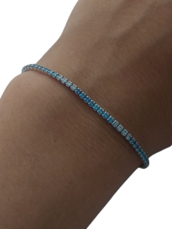 Stříbrný náramek se zirkony bleděmodrý jemnější