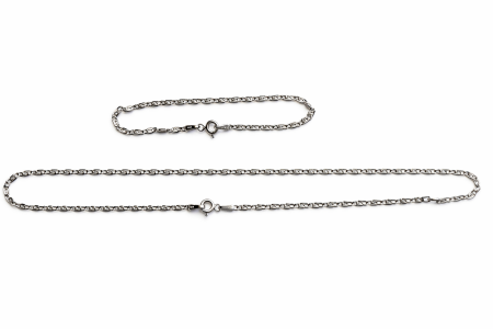 Stříbrný set náramek a řetízek s dekorativním článkovým vzorem - nadčasový design