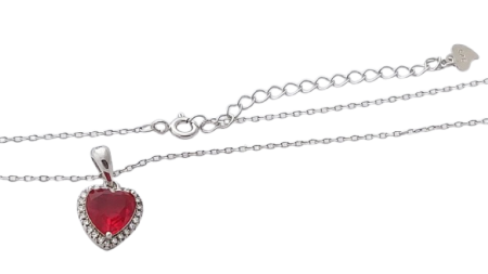 Stříbrný náhrdelník s červeným srdcem – zirkonový přívěsek