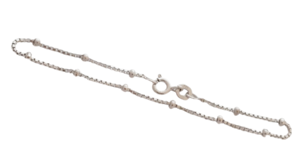 Stříbrný náramek s kuličkami