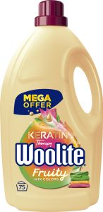 Woolite Color Fruity Keratin gel na praní 4,5 l
