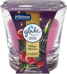 Glade Winter Berries vonná svíčka ve skle 112 g