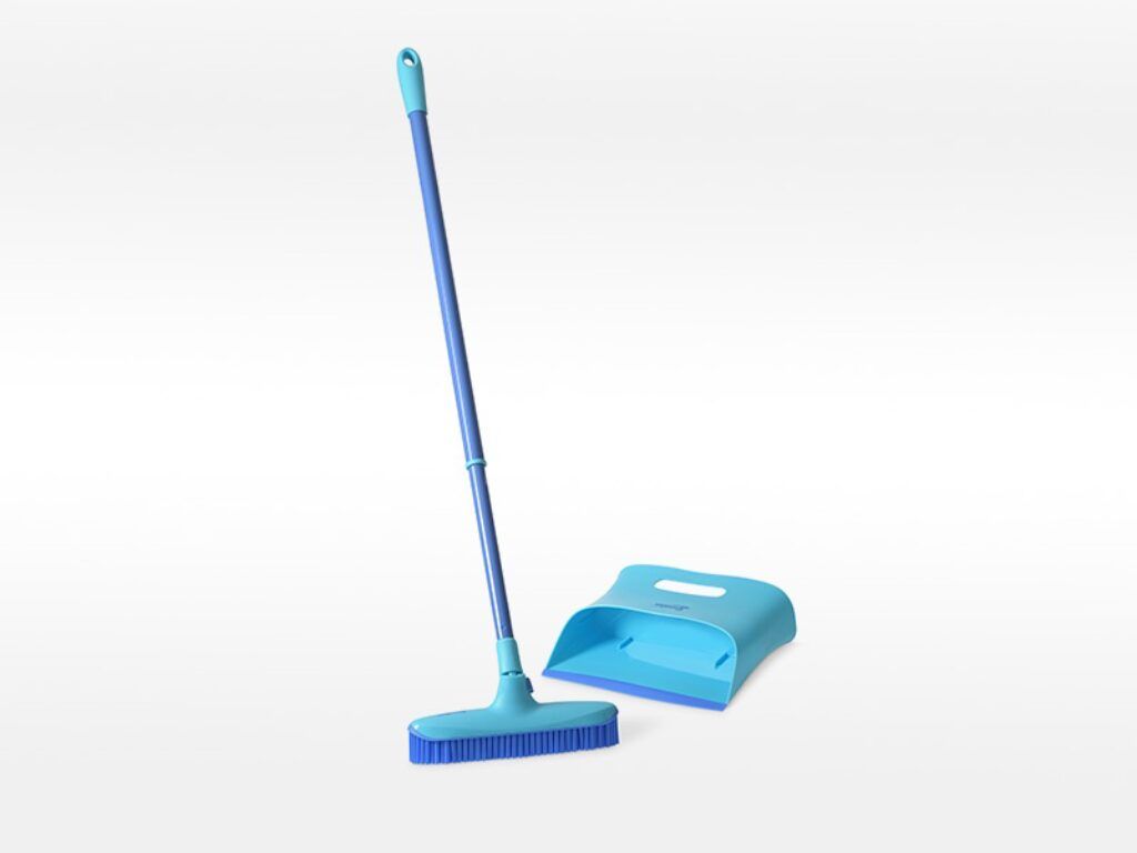 Spontex Catch & Clean gumový smeták s lopatkou                          